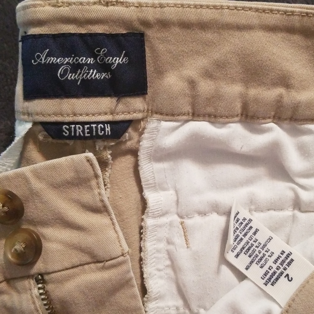 American Eagle khaki shorts - Picture 3 of 3